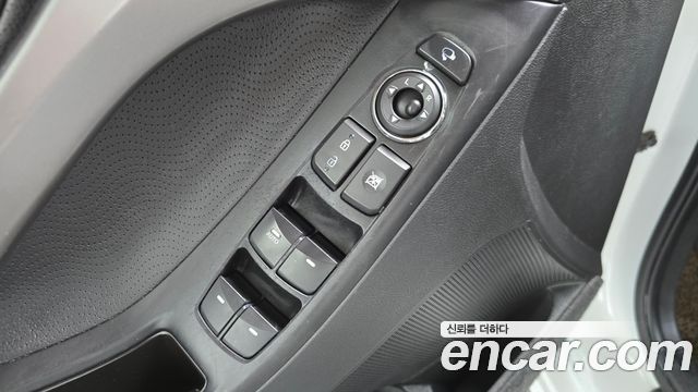 Hyundai AVANTE 2012 — photo 20