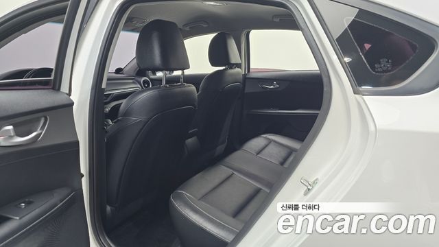 Kia K3 2019 — photo 11