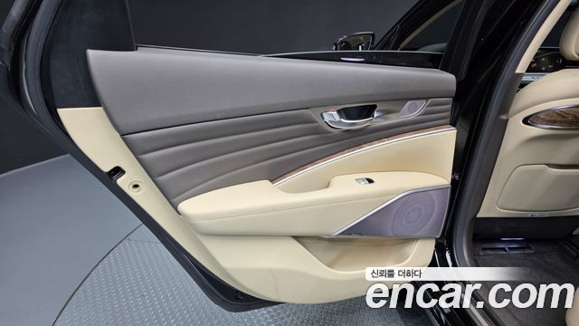 Kia K9 2019 — photo 15