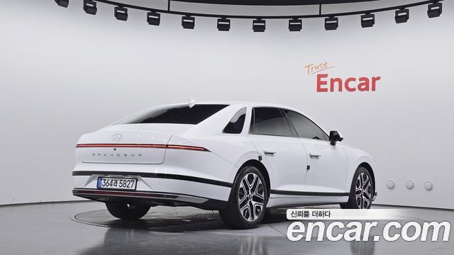 Hyundai Grandeur 2023 — photo 2