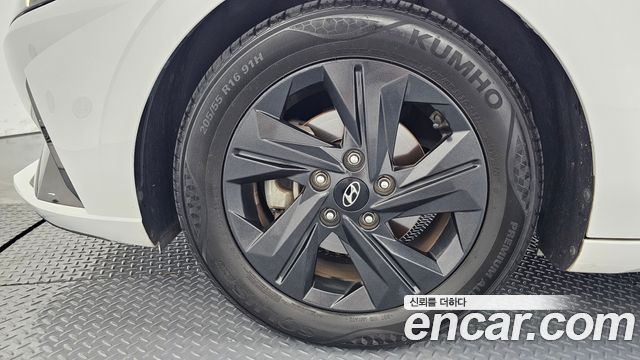 Hyundai AVANTE 2021 — photo 5