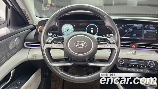 Hyundai AVANTE 2021 — photo 20