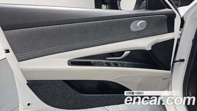 Hyundai AVANTE 2021 — photo 14