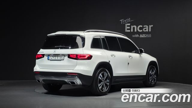Mercedes-Benz GLB-Class 2022 — photo 2