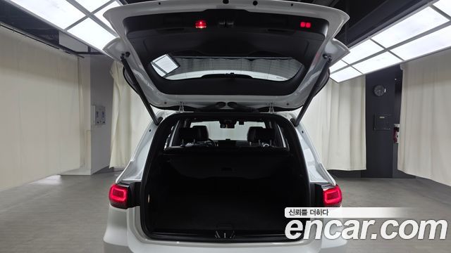 Mercedes-Benz GLB-Class 2022 — photo 23