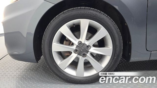 Hyundai Accent 2012 — photo 5