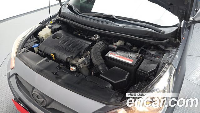 Hyundai Accent 2012 — photo 6