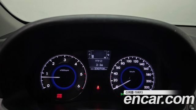 Hyundai Accent 2012 — photo 11