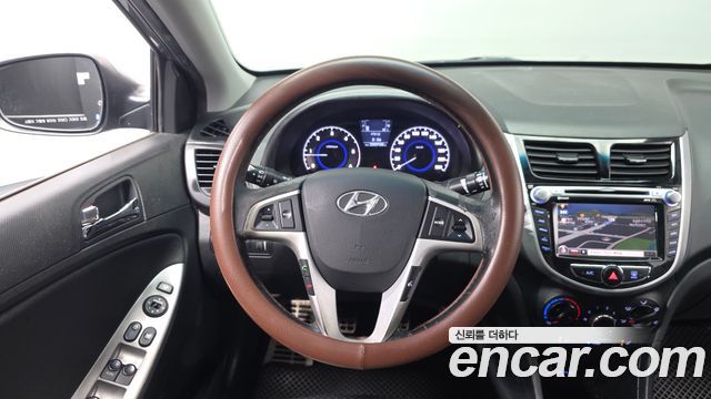 Hyundai Accent 2012 — photo 21