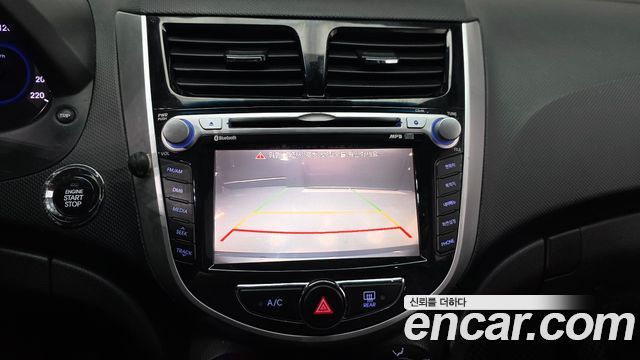 Hyundai Accent 2012 — photo 23