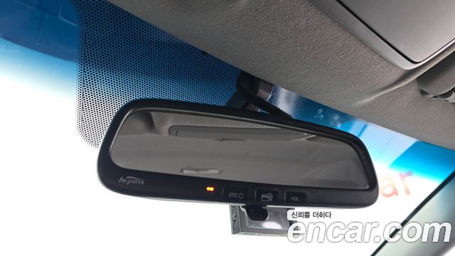 Hyundai Accent 2012 — photo 24