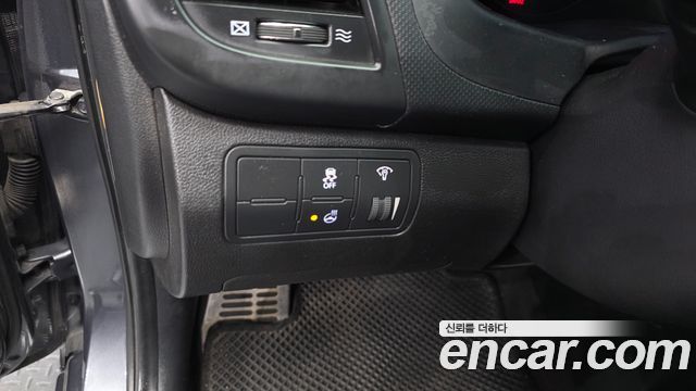 Hyundai Accent 2012 — photo 25