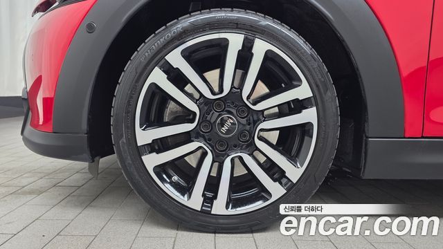Mini Cooper Convertible 2024 — photo 5