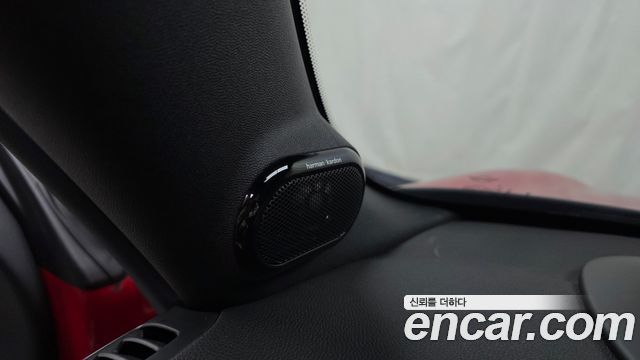 Mini Cooper Convertible 2024 — photo 24