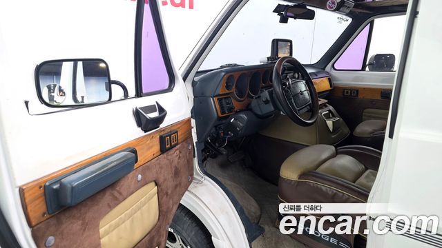 Dodge Ram Van 1997 — photo 11