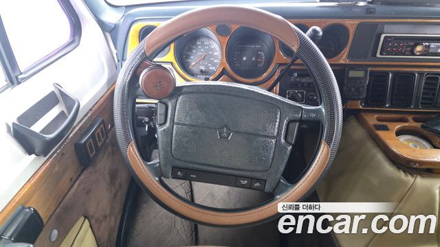 Dodge Ram Van 1997 — photo 13