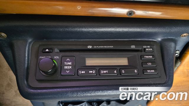 Dodge Ram Van 1997 — photo 16