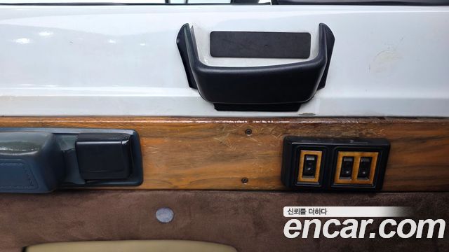 Dodge Ram Van 1997 — photo 17