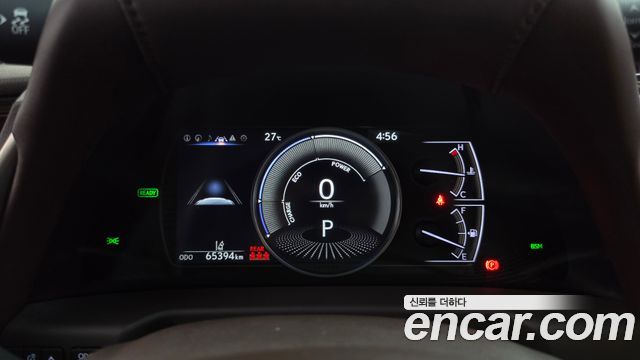 Lexus ES 2021 — photo 11
