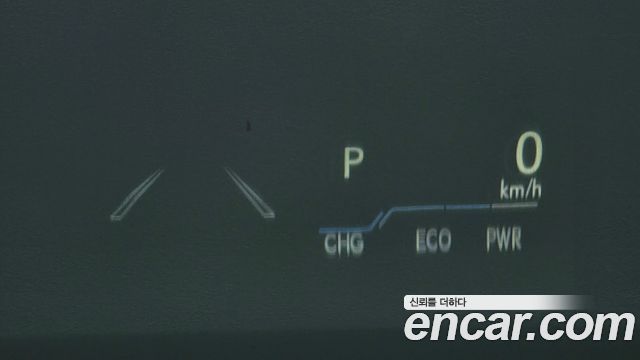 Lexus ES 2021 — photo 31