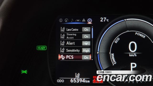 Lexus ES 2021 — photo 33
