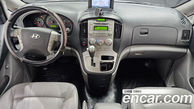 Hyundai Starex 2014 — photo 10