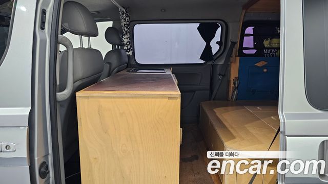 Hyundai Starex 2014 — photo 17