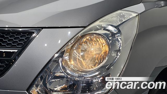 Hyundai Starex 2014 — photo 8