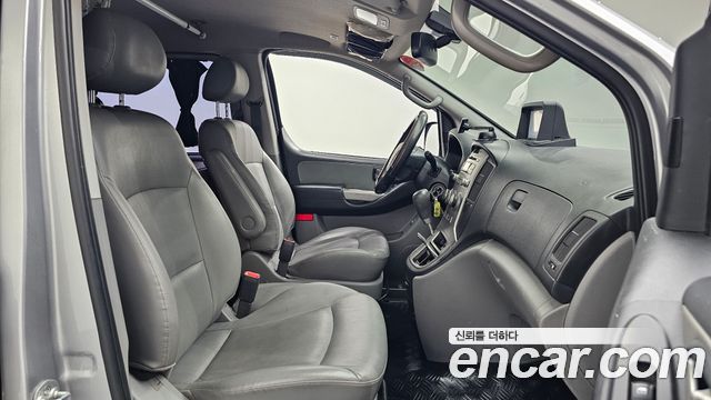 Hyundai Starex 2014 — photo 16