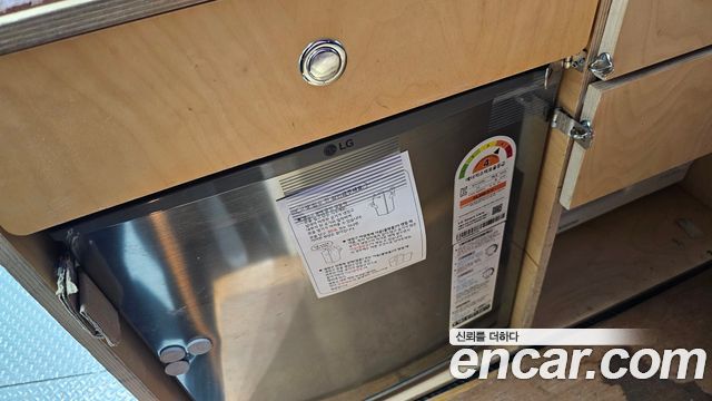 Hyundai Starex 2014 — photo 27