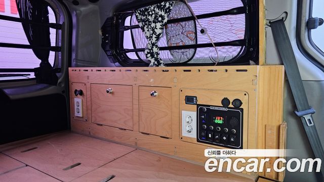 Hyundai Starex 2014 — photo 31