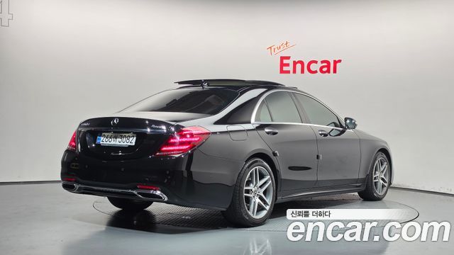 Mercedes-Benz S-Class 2020 — photo 2