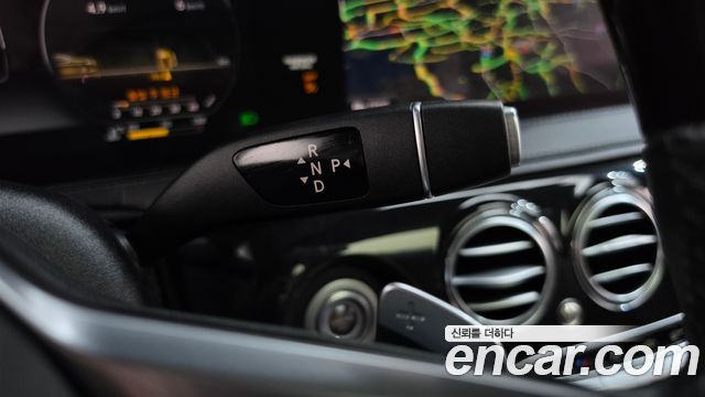 Mercedes-Benz S-Class 2020 — photo 12