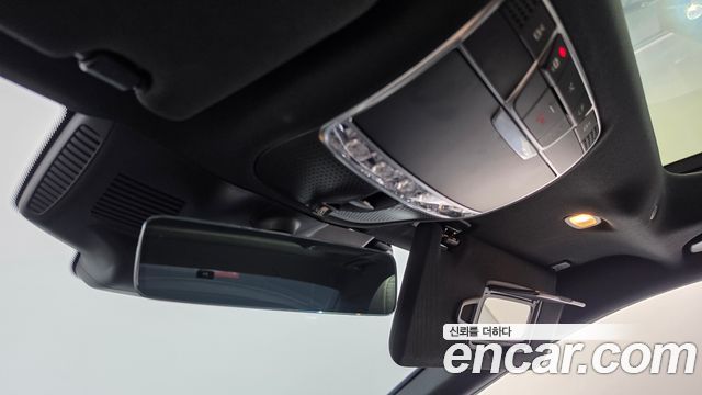 Mercedes-Benz S-Class 2020 — photo 35