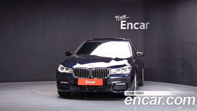 BMW 7-Series 2018 — photo 3