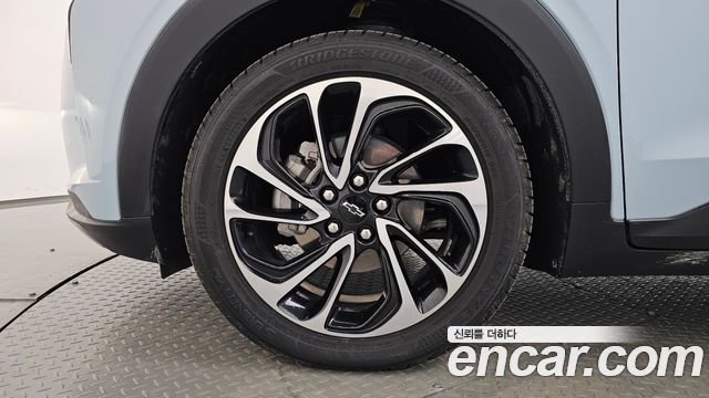 Chevrolet Korea 볼트 EUV 2023 — photo 5