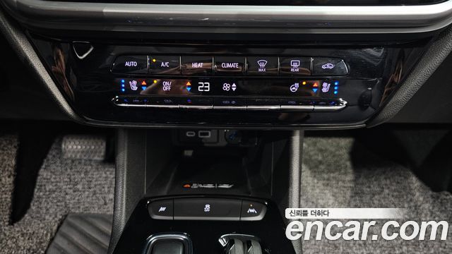 Chevrolet Korea 볼트 EUV 2023 — photo 24