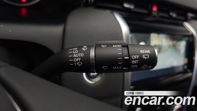 Land Rover Discovery Sport 2023 — photo 25