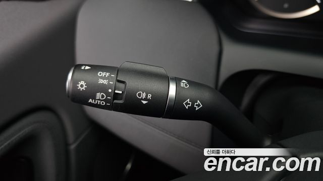 Land Rover Discovery Sport 2023 — photo 30