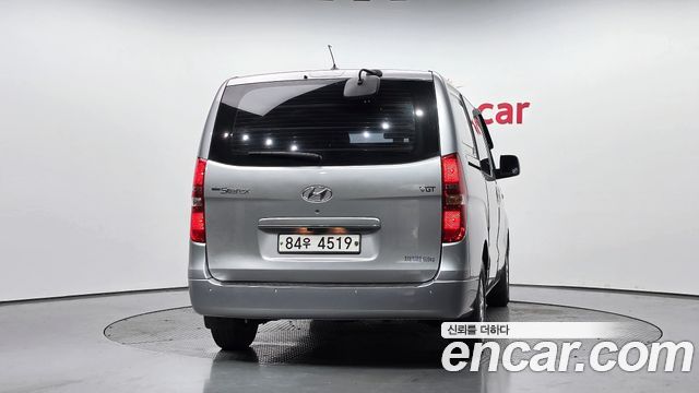 Hyundai Starex 2017 — photo 4