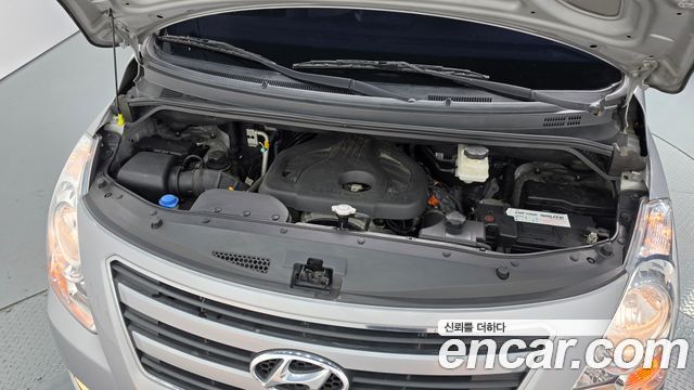Hyundai Starex 2017 — photo 6