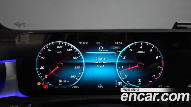 Mercedes-Benz CLA-Class 2023 — photo 11