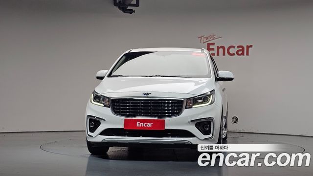 Kia Canival 2019 — photo 3