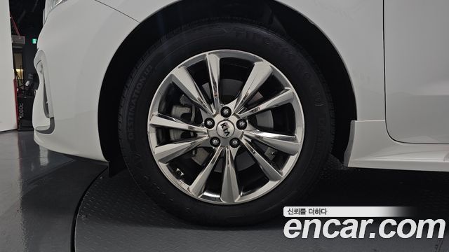 Kia Canival 2019 — photo 5