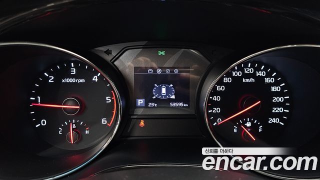 Kia Canival 2019 — photo 11