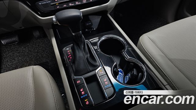 Kia Canival 2019 — photo 12