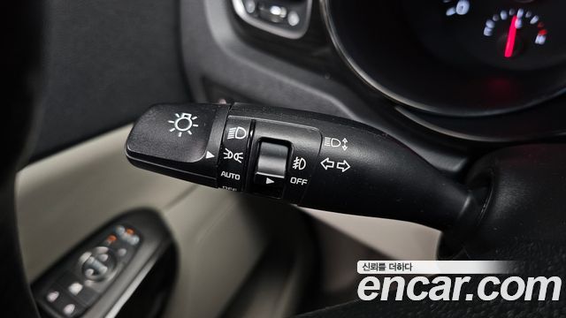 Kia Canival 2019 — photo 24