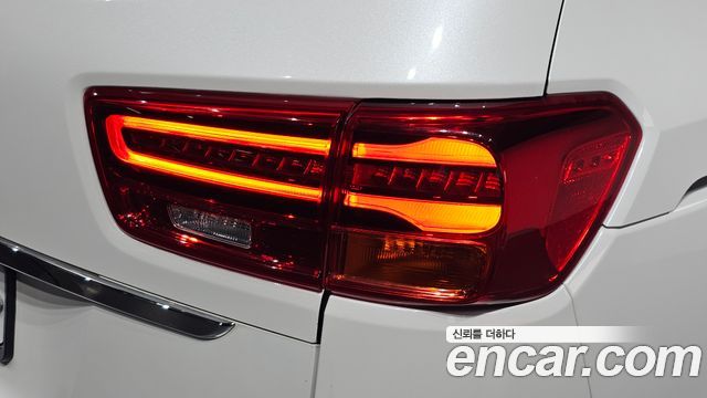 Kia Canival 2019 — photo 9