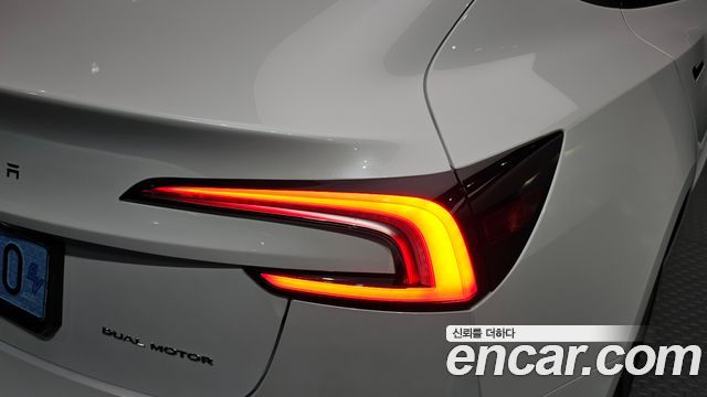 Tesla Model 3 2024 — photo 9