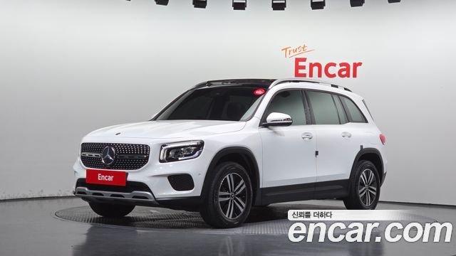Mercedes-Benz GLB-Class 2021 — photo 1